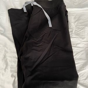 Black Figs Bottoms Size Small